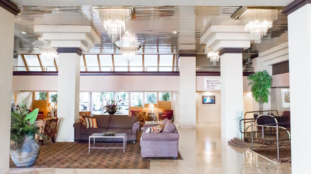 Courtyard By Marriott Toledo West Hotel Екстериор снимка