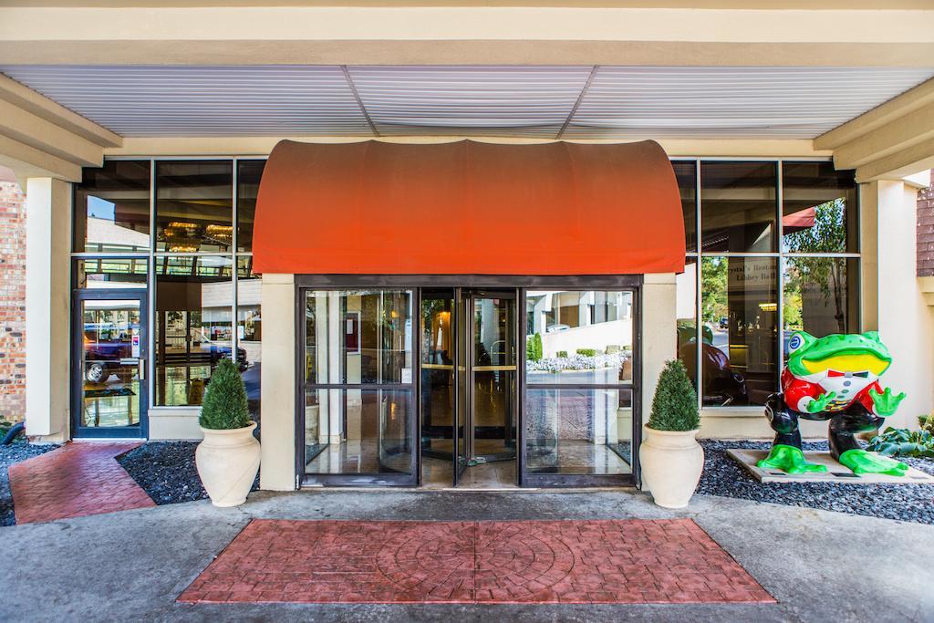 Courtyard By Marriott Toledo West Hotel Екстериор снимка