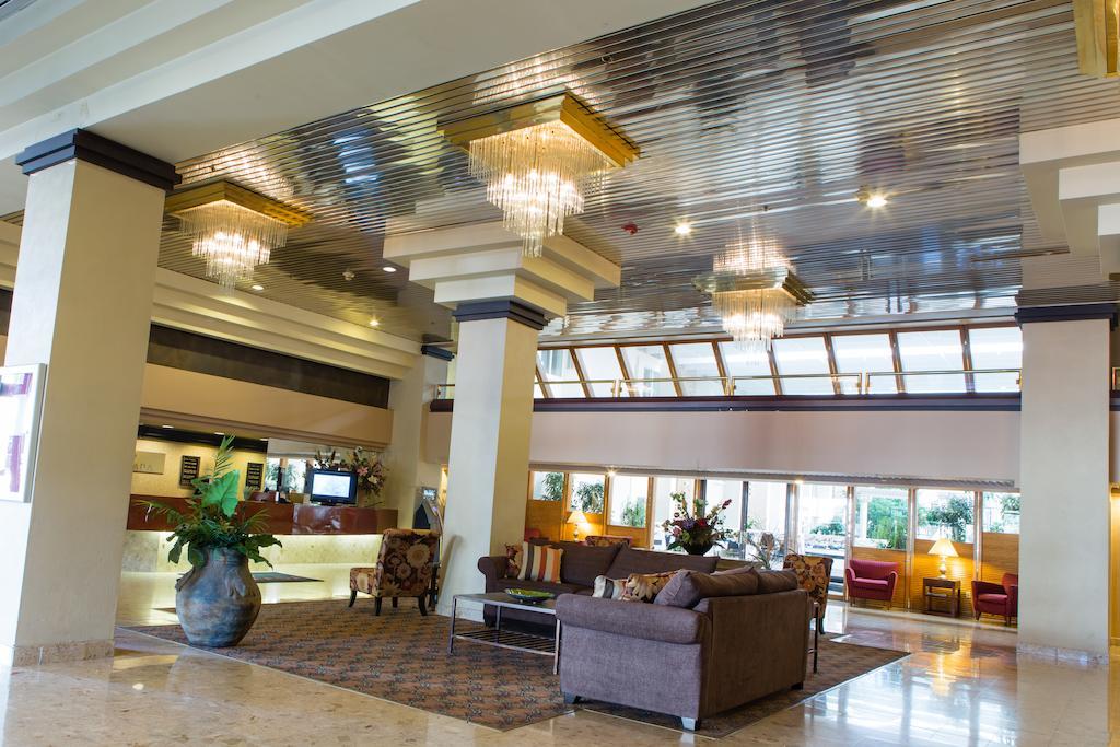 Courtyard By Marriott Toledo West Hotel Екстериор снимка