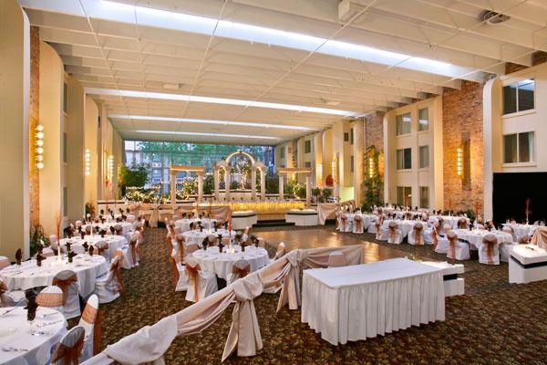 Courtyard By Marriott Toledo West Hotel Ресторант снимка